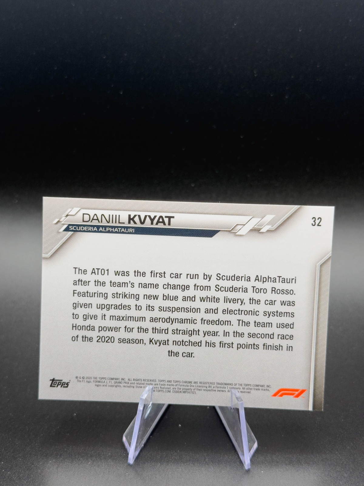 2020 Topps Chrome Sapphire F1 Daniil Kvyat #32 Base Sapphire (car image) back